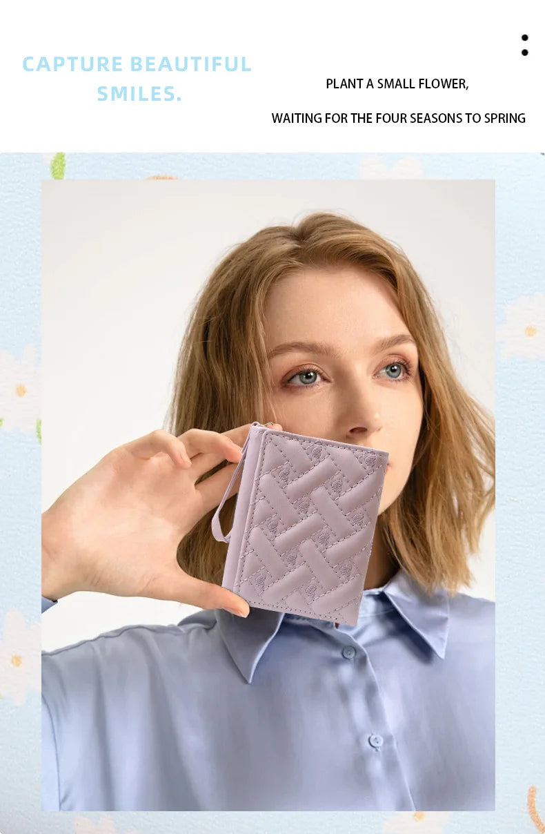 Women's Short Embroidered Love Zero Wallet Zipper Buckle Large Capacity Card Bag Versatile Fashion Simple