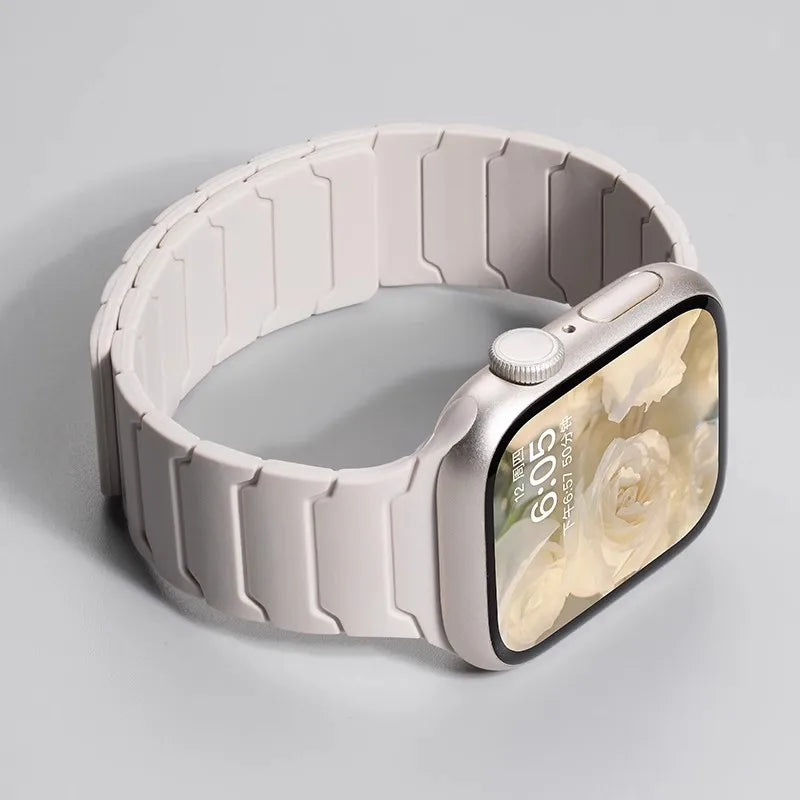 Magnetic Silicone Strap for Apple Watch Band Ultra 2 49mm 45mm 41mm Bracelet for Iwatch Series 9 8 7 6 SE 5 4 38 42mm 44mm 40mm