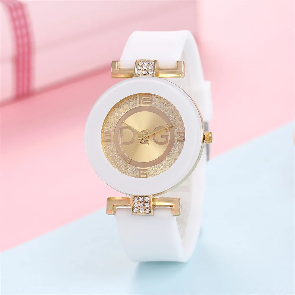 Fashion Ladies Simple Large Dial Quartz Watch Casual Sport Black White Silicone Women's Clock versatile dress Gift Watches