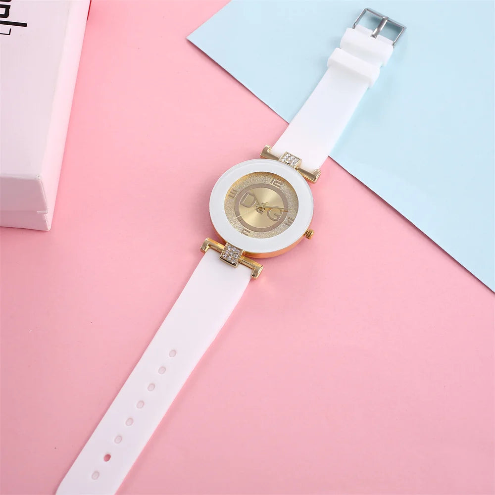 Fashion Ladies Simple Large Dial Quartz Watch Casual Sport Black White Silicone Women's Clock versatile dress Gift Watches