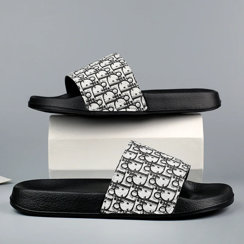 Men's Slippers Beach Slippers Slip-On Sandals39-45 2025Summer Breathable Season Comfortable Sneaker